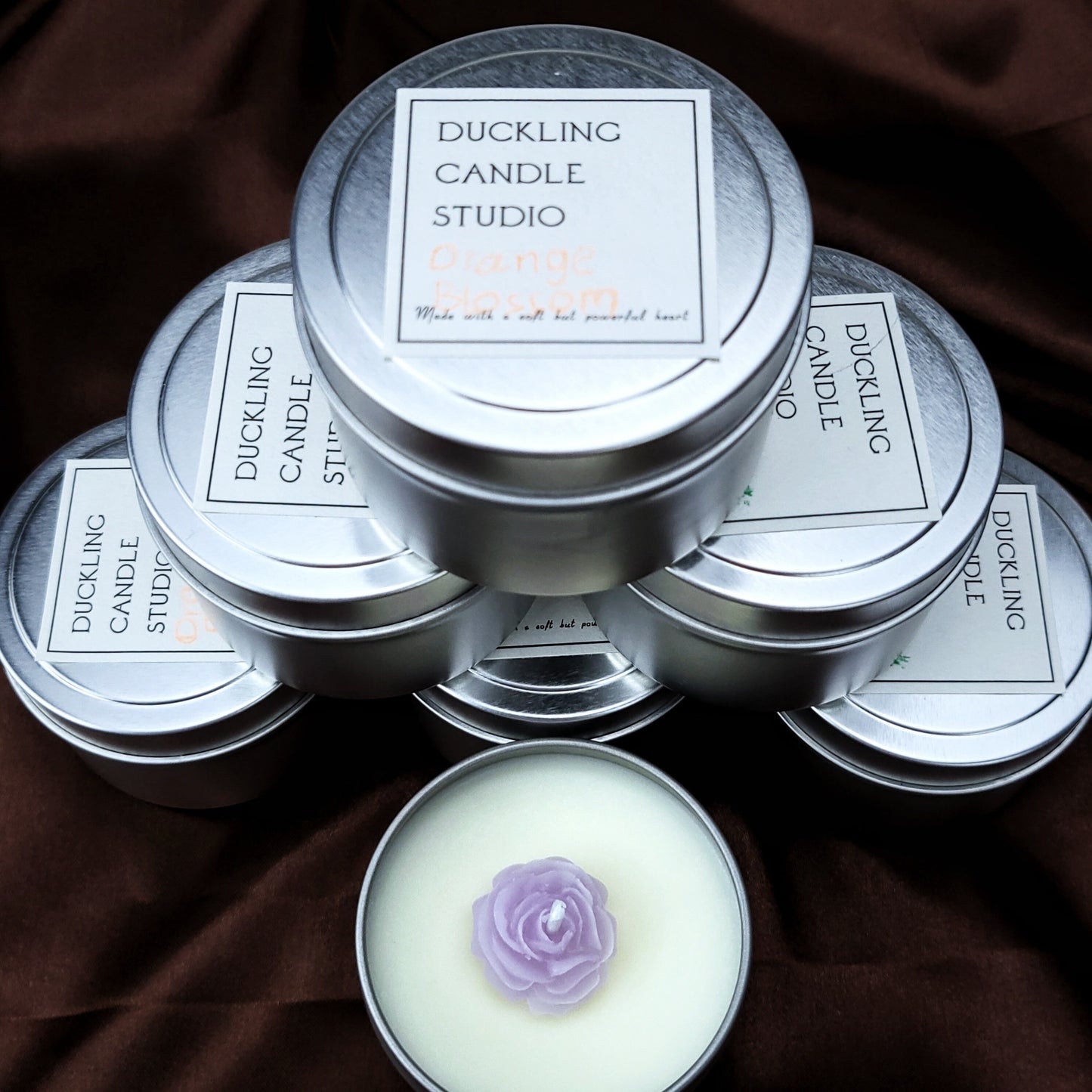 6oz Tin Candle with Flora detor|Soy and Bee Wax all nature | Hand pour
