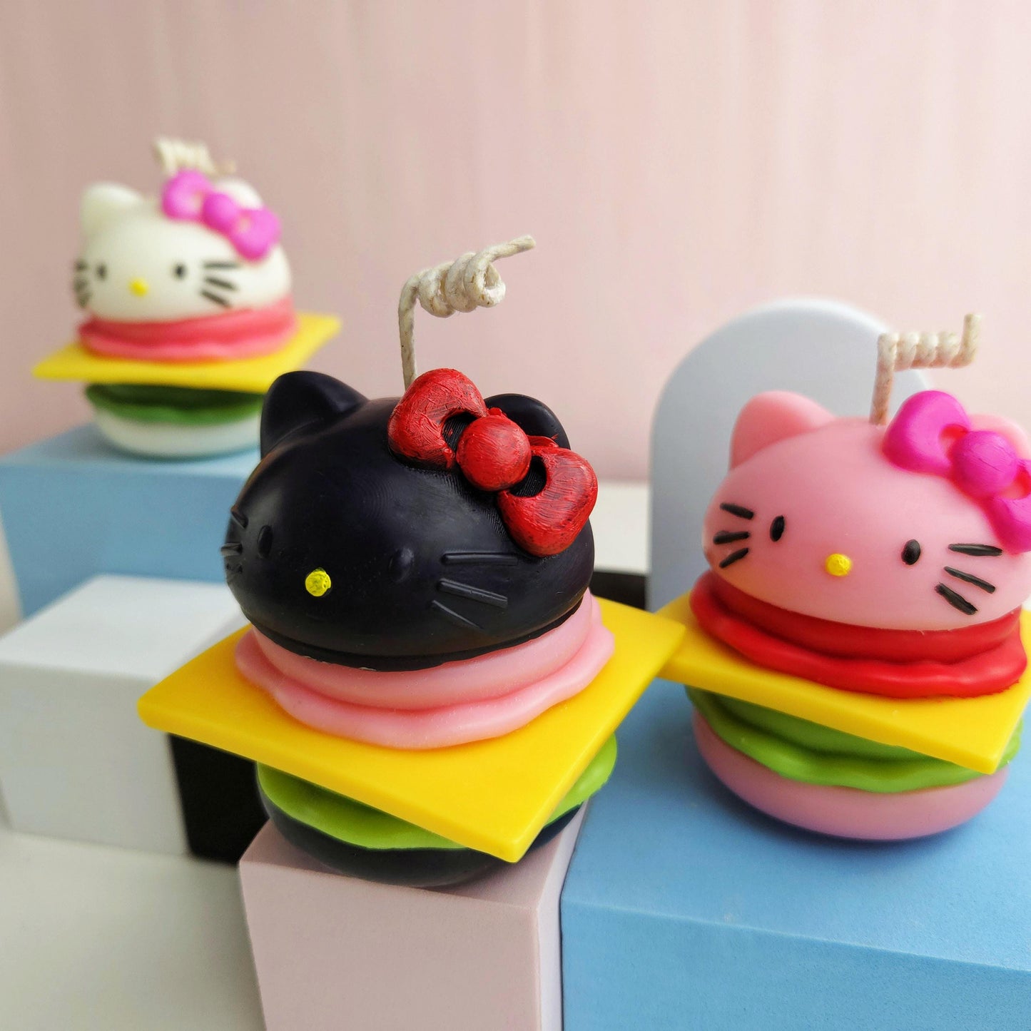 Hello Kitty Inspired Burger Candle| Handmade Candle | Gifts for Friends | Cute Candle | Sanrio Inspired Candle | Funny Candle| Y2K | Kawaii