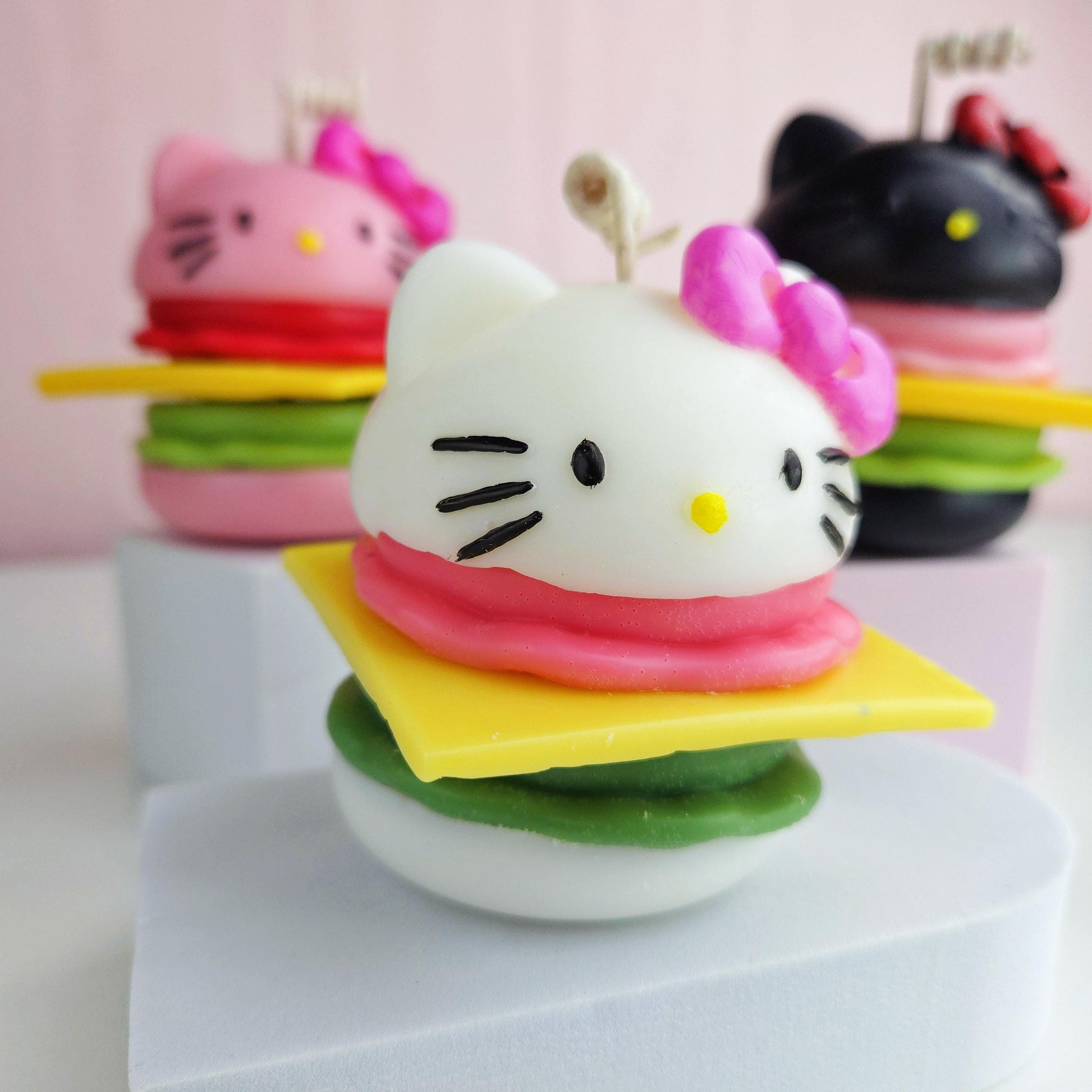 Hello Kitty Inspired Burger Candle| Handmade Candle | Gifts for Friends | Cute Candle | Sanrio Inspired Candle | Funny Candle| Y2K | Kawaii